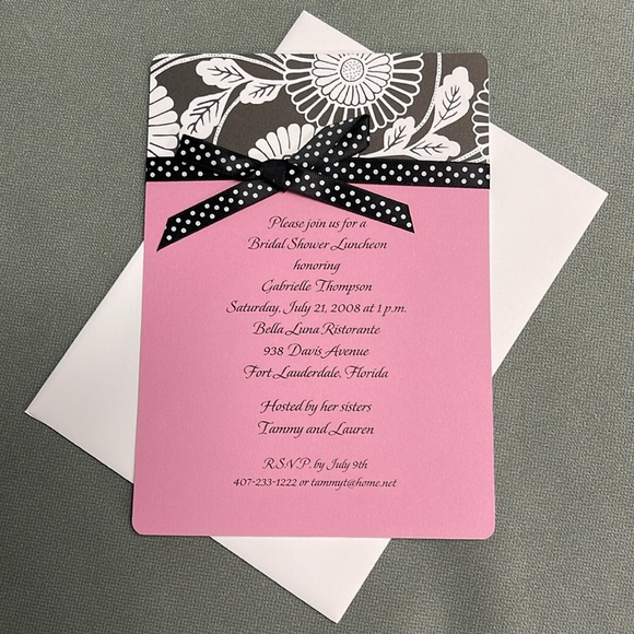 BNIB VINTAGE MODERN FLORAL & PINK PANEL INVITATIONS WITH POLKA RIBBONS 3 SETS/30 - Picture 1 of 8